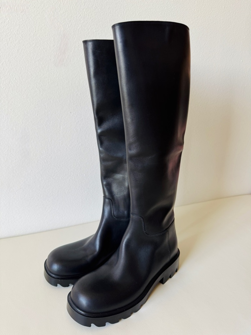 Bottega Veneta Size 36.5 Black Leather Boots with Dark Brown Interior